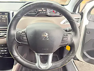 Used 2014 Peugeot 2008 Allure White - Interior and Exterior details 9