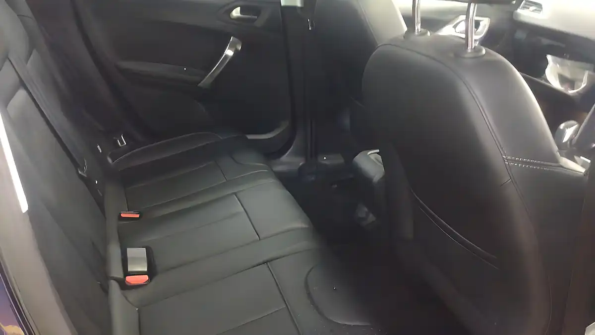 Used 2014 Peugeot 2008 Feline Blue - Interior and Exterior details 8
