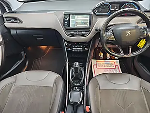 Used 2014 Peugeot 2008 Feline White - Interior and Exterior details 11
