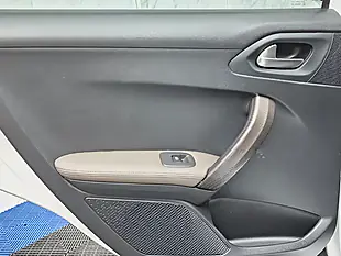 Used 2014 Peugeot 2008 Feline White - Interior and Exterior details 18