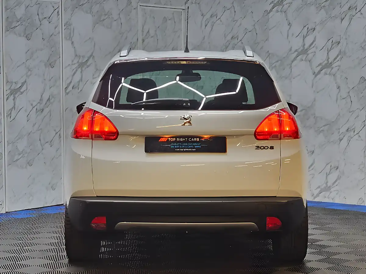 Used 2014 Peugeot 2008 Feline White - Interior and Exterior details 6