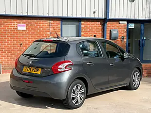 Used 2014 Peugeot 208 Access+ Grey - Interior and Exterior details 3