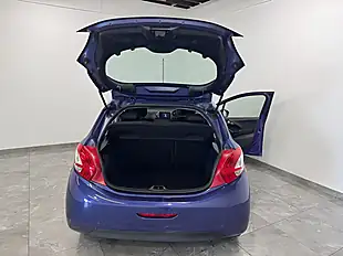 Used 2014 Peugeot 208 Active Blue - Interior and Exterior details 15