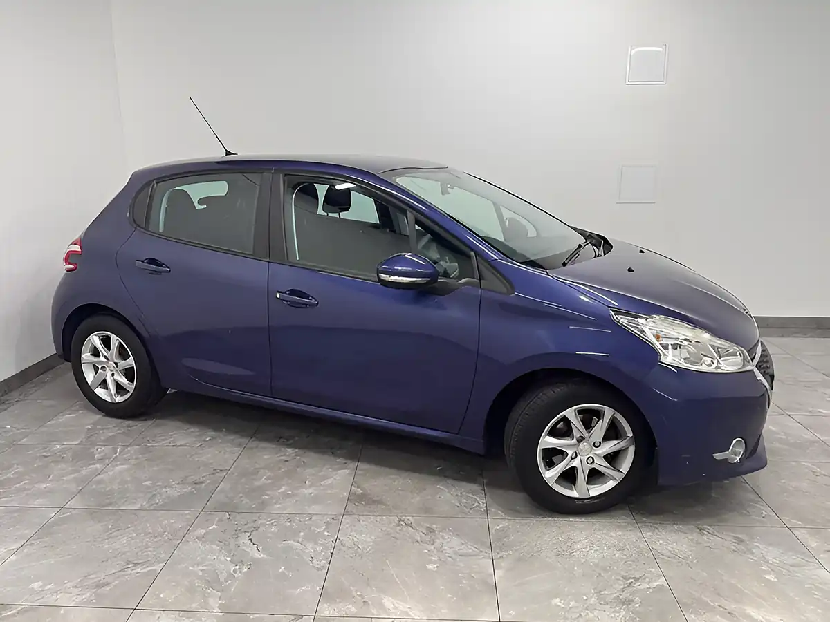 Used 2014 Peugeot 208 Active Blue - Interior and Exterior details 2