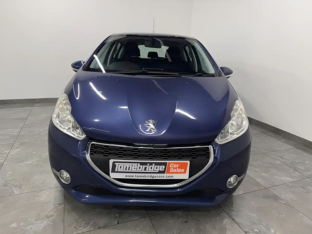 Used 2014 Peugeot 208 Active Blue - Interior and Exterior details 3