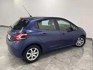 Used 2014 Peugeot 208 Active Blue - Interior and Exterior details 8