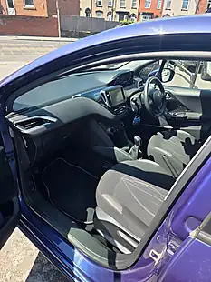 Used 2014 Peugeot 208 Active Blue - Interior and Exterior details 14