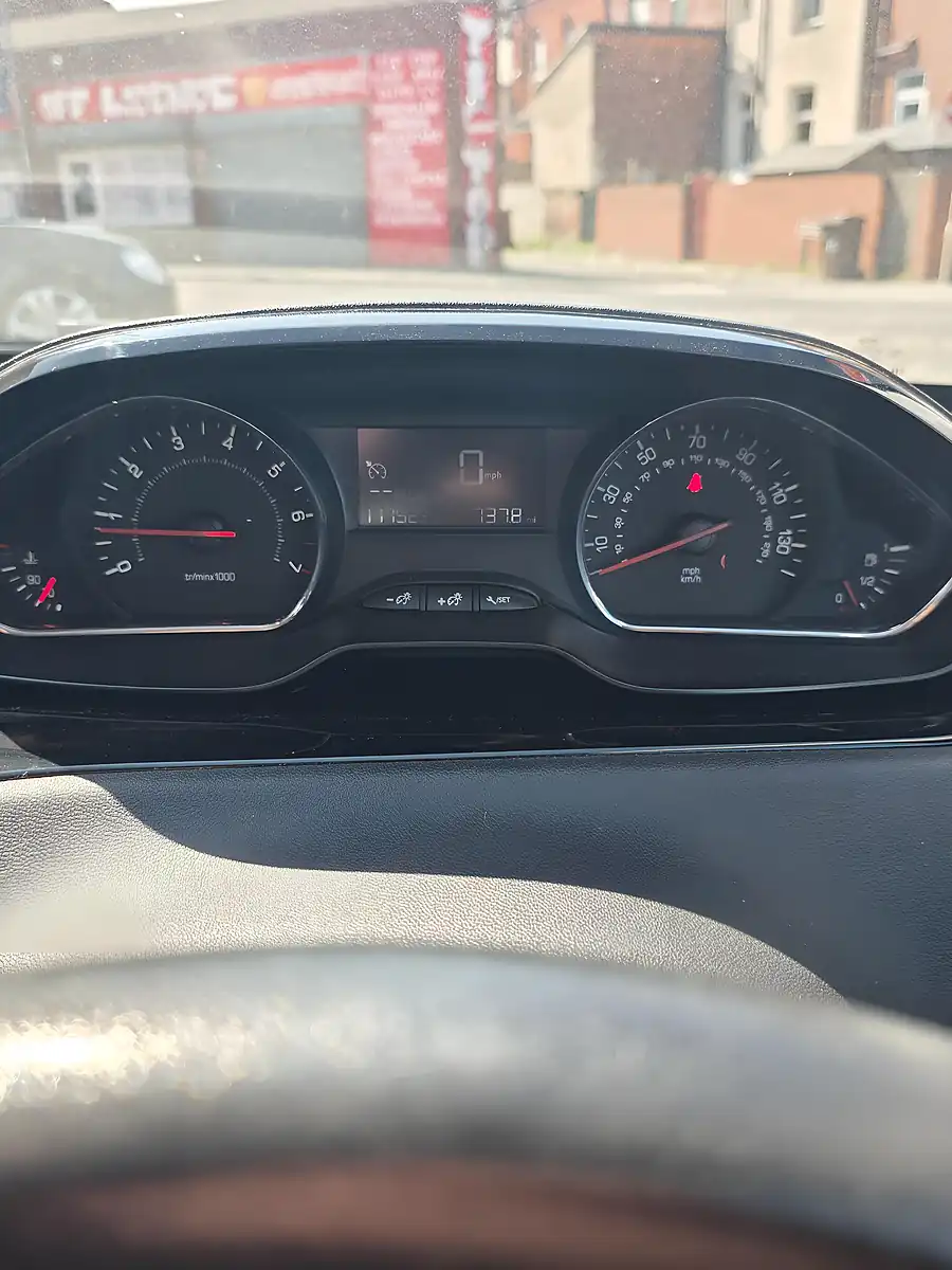 Used 2014 Peugeot 208 Active Blue - Interior and Exterior details 16