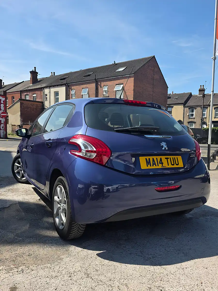 Used 2014 Peugeot 208 Active Blue - Interior and Exterior details 4