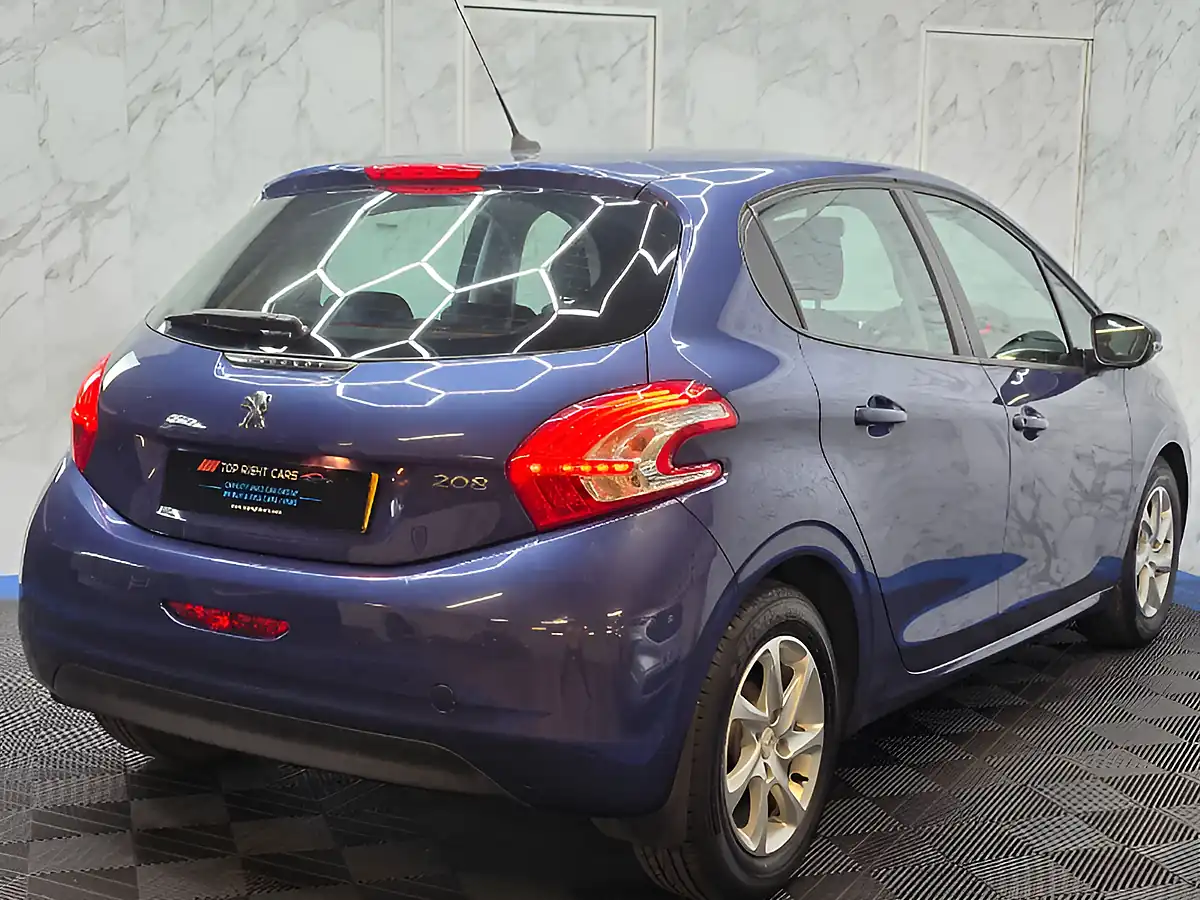 Used 2014 Peugeot 208 Active Blue - Interior and Exterior details 9
