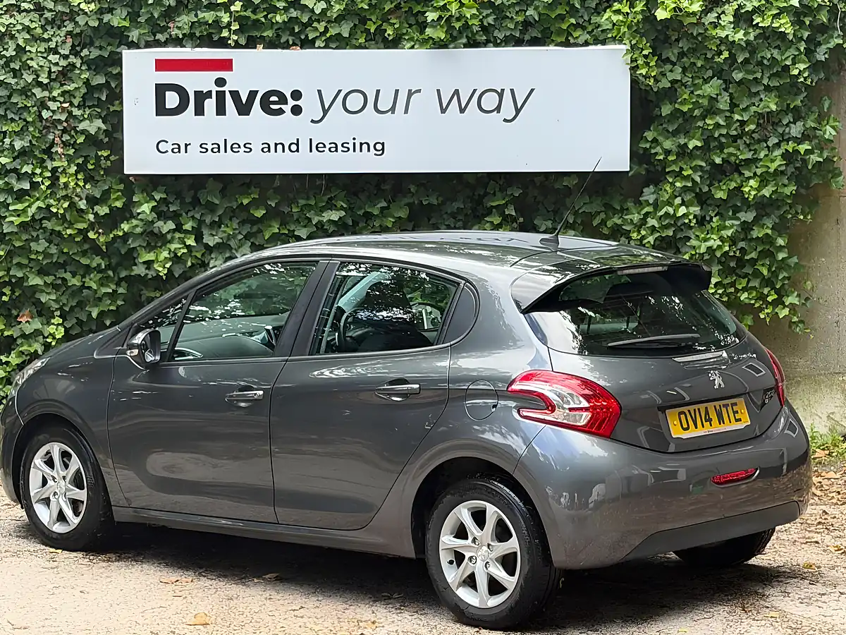 Used 2014 Peugeot 208 Active Grey - Interior and Exterior details 6