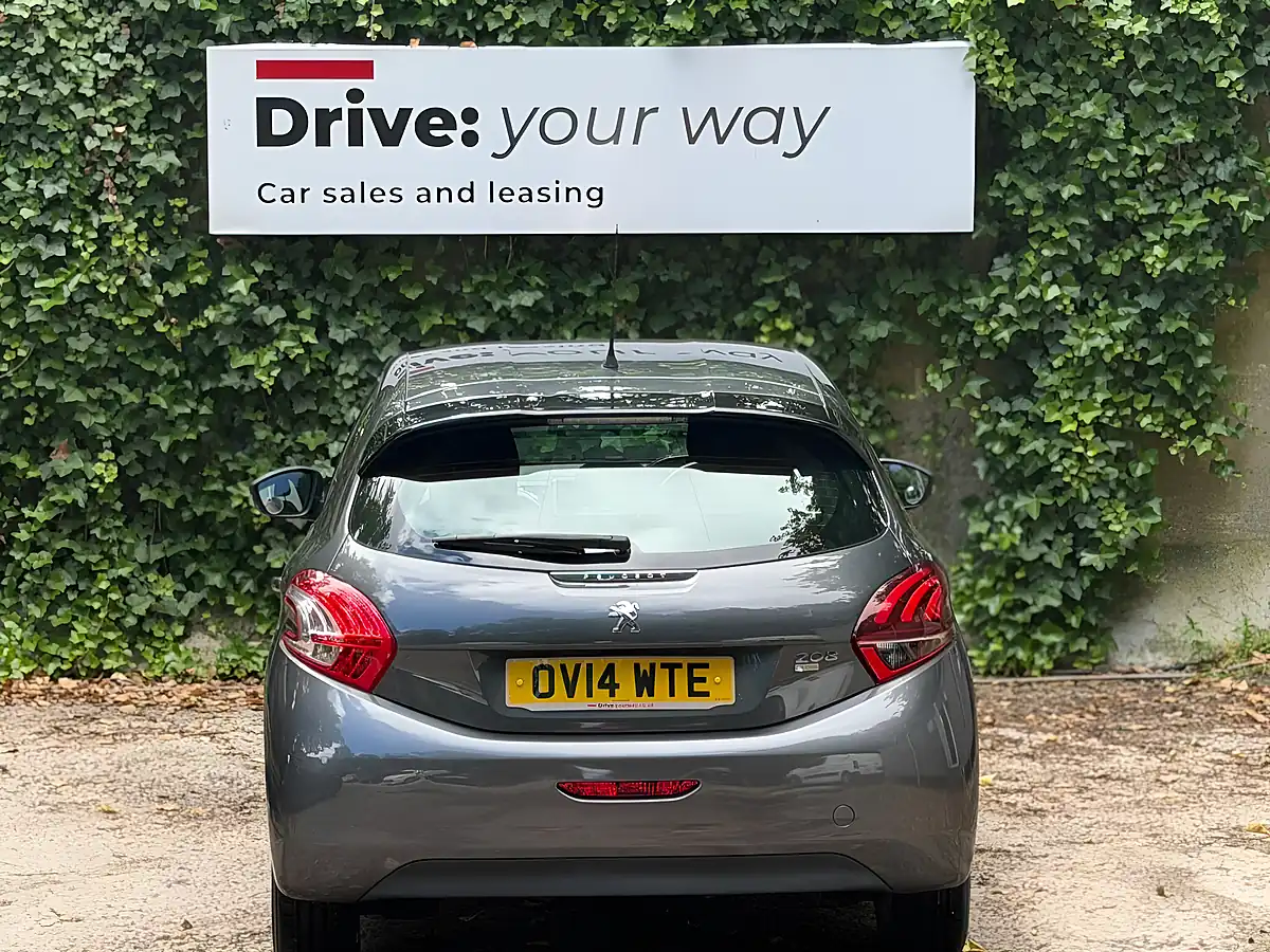 Used 2014 Peugeot 208 Active Grey - Interior and Exterior details 8