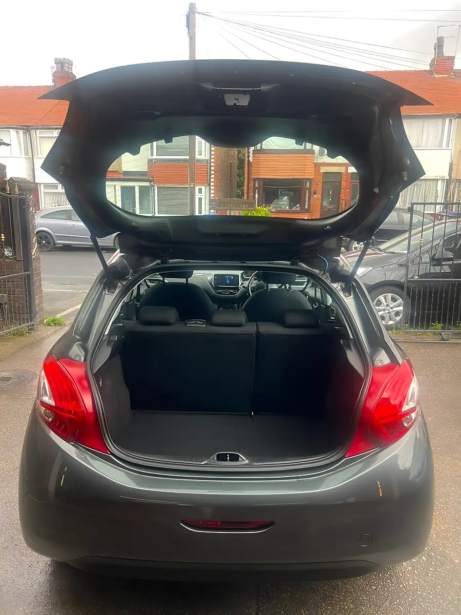 Used 2014 Peugeot 208 Active Metallic Grey - Interior and Exterior details 10