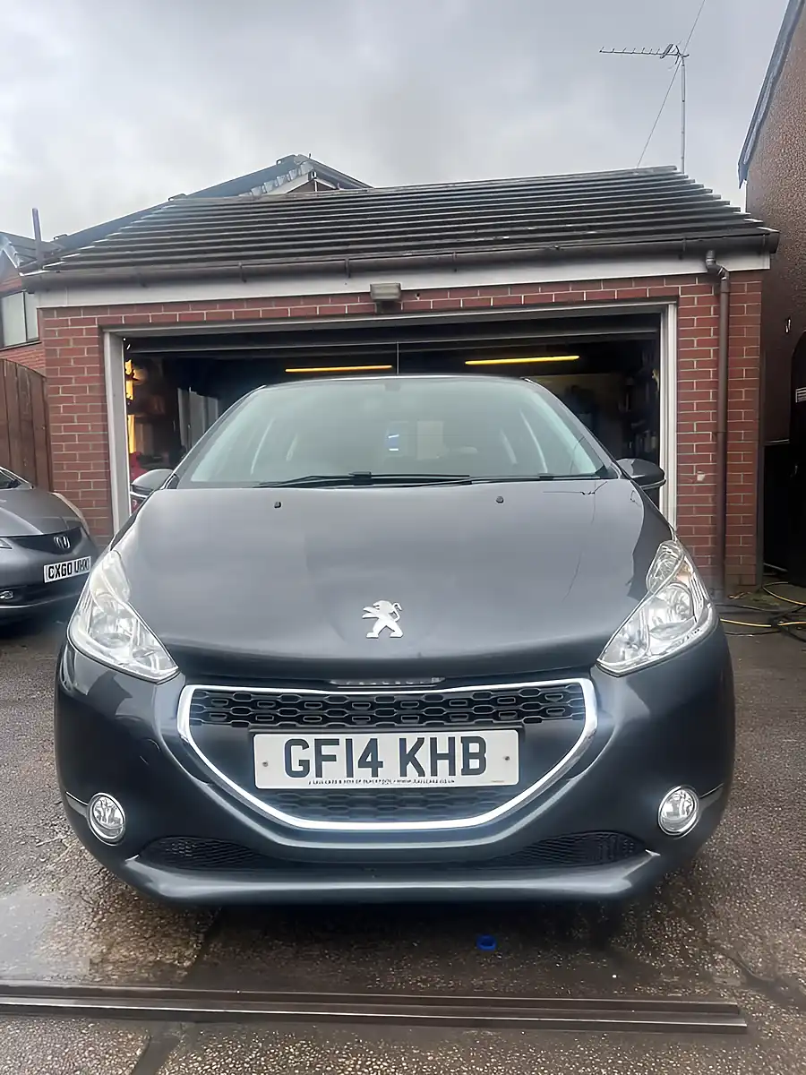 Used 2014 Peugeot 208 Active Metallic Grey - Interior and Exterior details 2