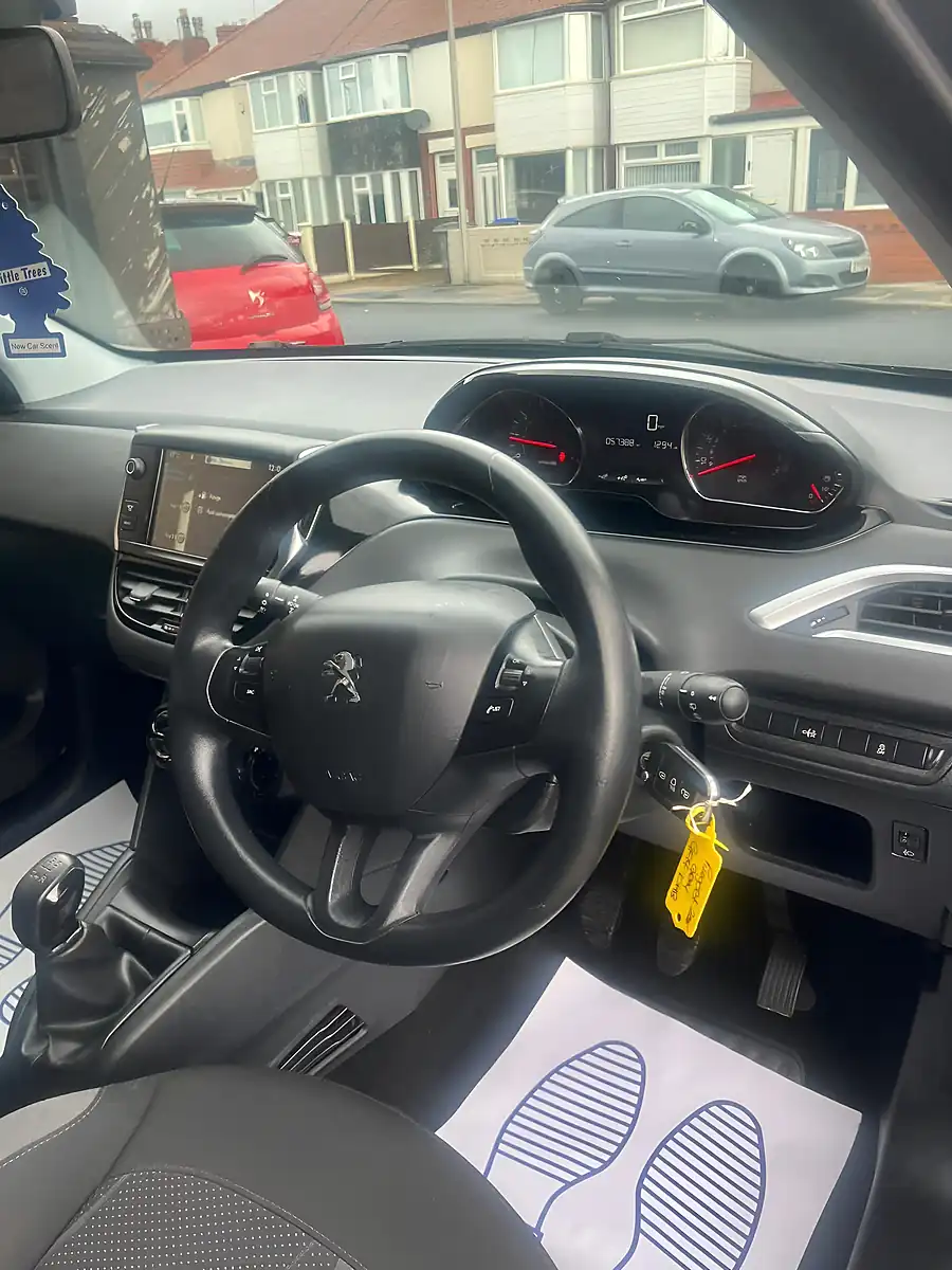 Used 2014 Peugeot 208 Active Metallic Grey - Interior and Exterior details 6