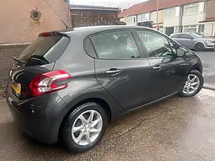 Used 2014 Peugeot 208 Active Metallic Grey - Interior and Exterior details 8