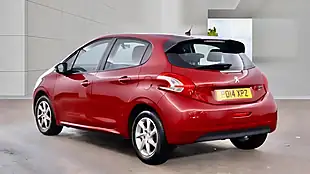Used 2014 Peugeot 208 Active Red - Interior and Exterior details 5