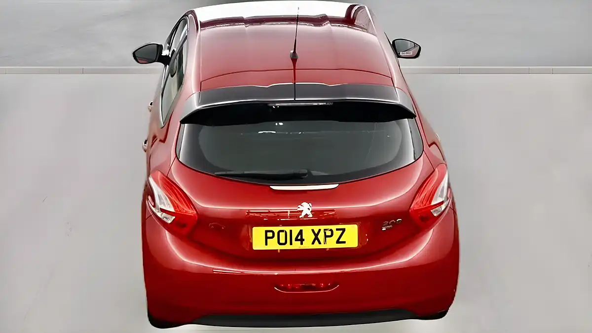 Used 2014 Peugeot 208 Active Red - Interior and Exterior details 6