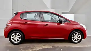 Used 2014 Peugeot 208 Active Red - Interior and Exterior details 9