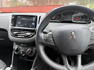 Used 2014 Peugeot 208 Active Silver - Interior and Exterior details 13