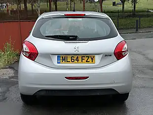 Used 2014 Peugeot 208 Active Silver - Interior and Exterior details 6