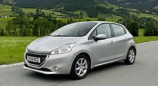Used 2014 Peugeot 208 Active Silver - Interior and Exterior details 3