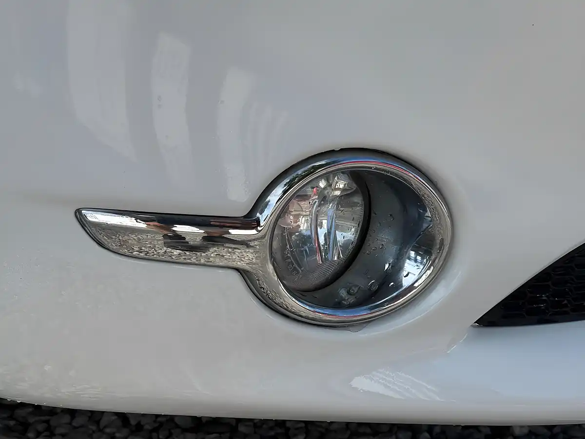 Used 2014 Peugeot 208 Active White - Interior and Exterior details 20