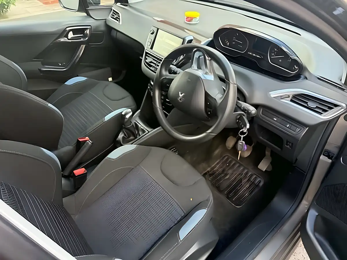 Used 2014 Peugeot 208 Allure Grey - Interior and Exterior details 10