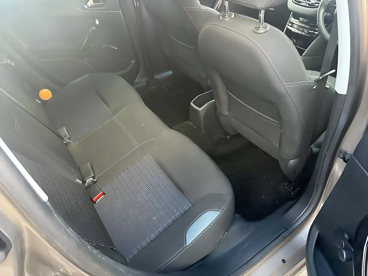 Used 2014 Peugeot 208 Allure Grey - Interior and Exterior details 9