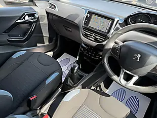 Used 2014 Peugeot 208 Allure Silver - Interior and Exterior details 15