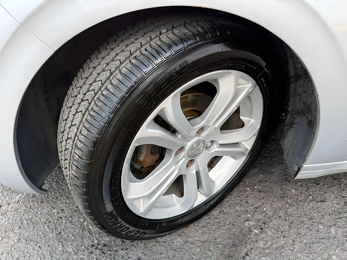 Used 2014 Peugeot 208 Allure Silver - Interior and Exterior details 20