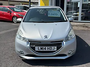 Used 2014 Peugeot 208 Allure Silver - Interior and Exterior details 8