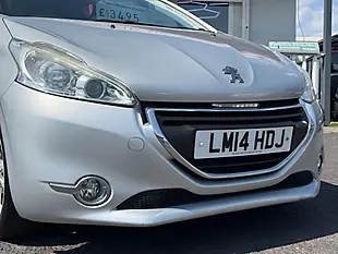 Used 2014 Peugeot 208 Allure Silver - Interior and Exterior details 9