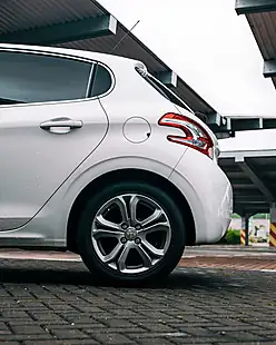 Used 2014 Peugeot 208 Allure White - Interior and Exterior details 13