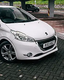 Used 2014 Peugeot 208 Allure White - Interior and Exterior details 15