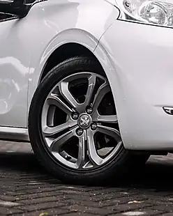 Used 2014 Peugeot 208 Allure White - Interior and Exterior details 17