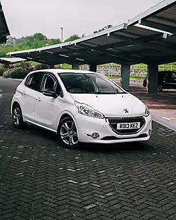 Used 2014 Peugeot 208 Allure White - Interior and Exterior details 2
