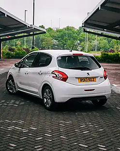 Used 2014 Peugeot 208 Allure White - Interior and Exterior details 8