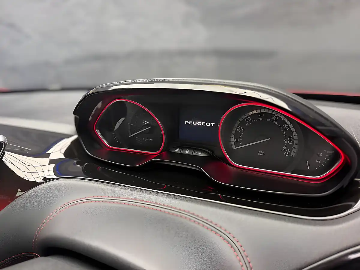 Used 2014 Peugeot 208 GTI Red - Interior and Exterior details 13