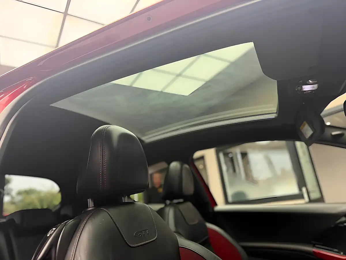 Used 2014 Peugeot 208 GTI Red - Interior and Exterior details 19