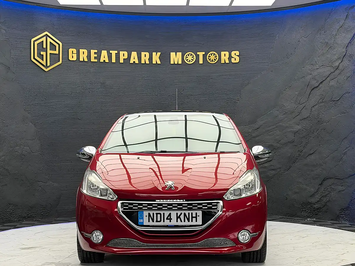 Used 2014 Peugeot 208 GTI Red - Interior and Exterior details 2