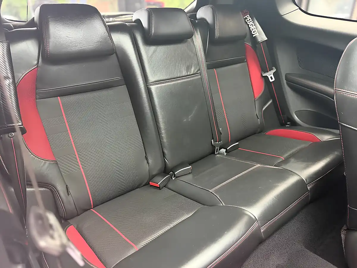Used 2014 Peugeot 208 GTI Red - Interior and Exterior details 20