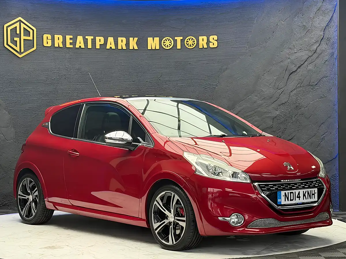 Used 2014 Peugeot 208 GTI Red - Interior and Exterior details 3