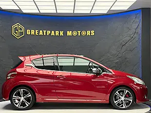Used 2014 Peugeot 208 GTI Red - Interior and Exterior details 4