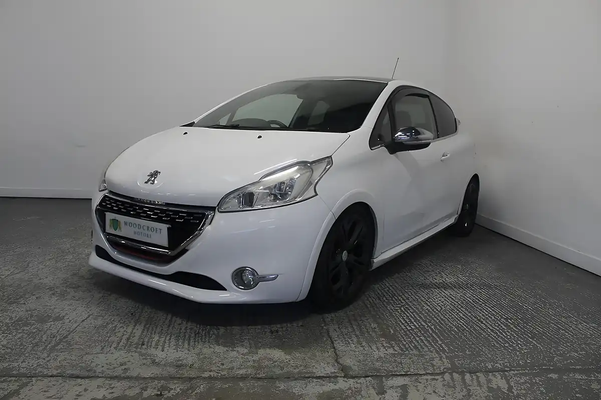 Used 2014 Peugeot 208 GTI White - Interior and Exterior details 2