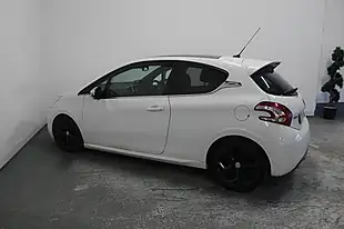 Used 2014 Peugeot 208 GTI White - Interior and Exterior details 7
