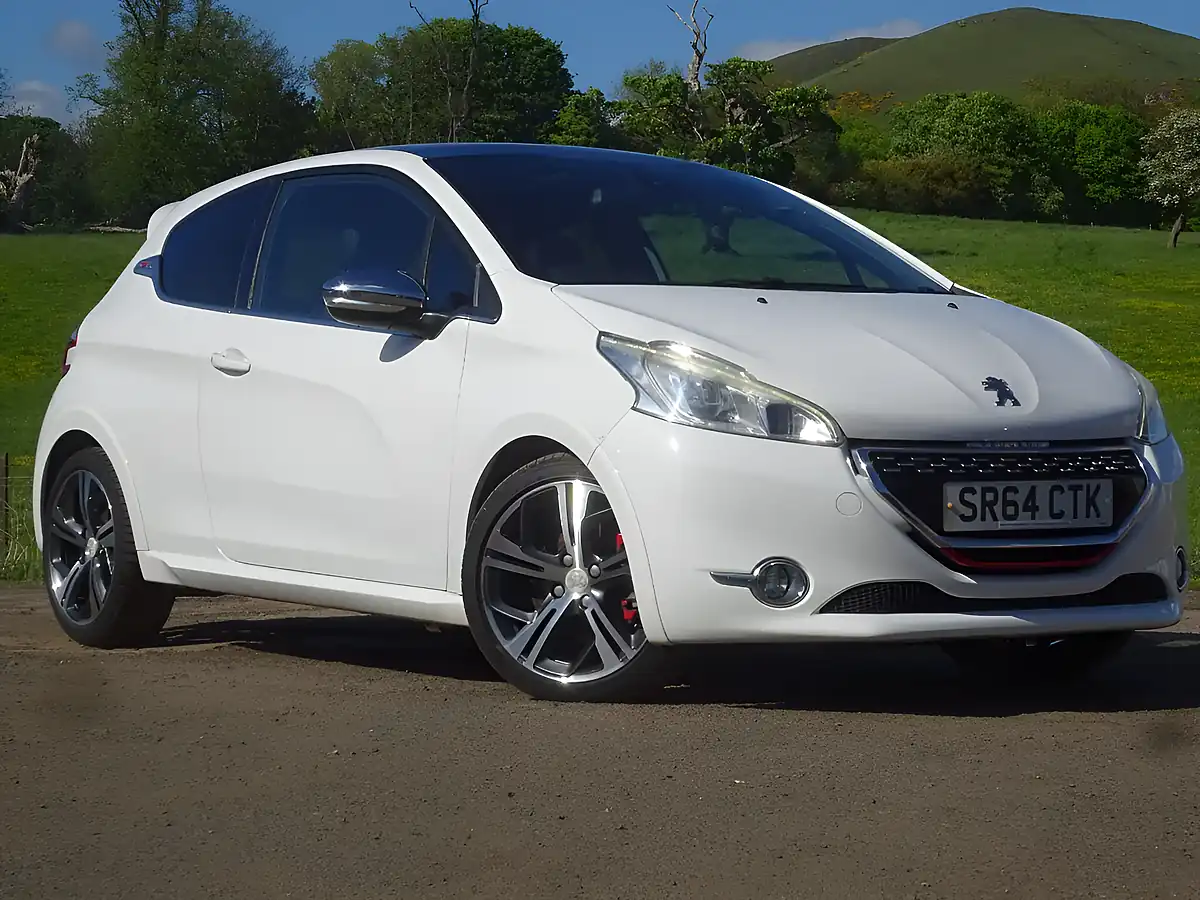 Used 2014 Peugeot 208 GTI White - Front View