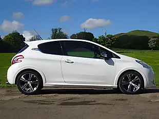 Used 2014 Peugeot 208 GTI White - Interior and Exterior details 13
