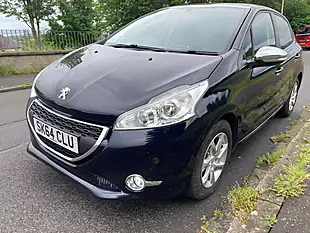 Used 2014 Peugeot 208 Style Blue - Interior and Exterior details 6