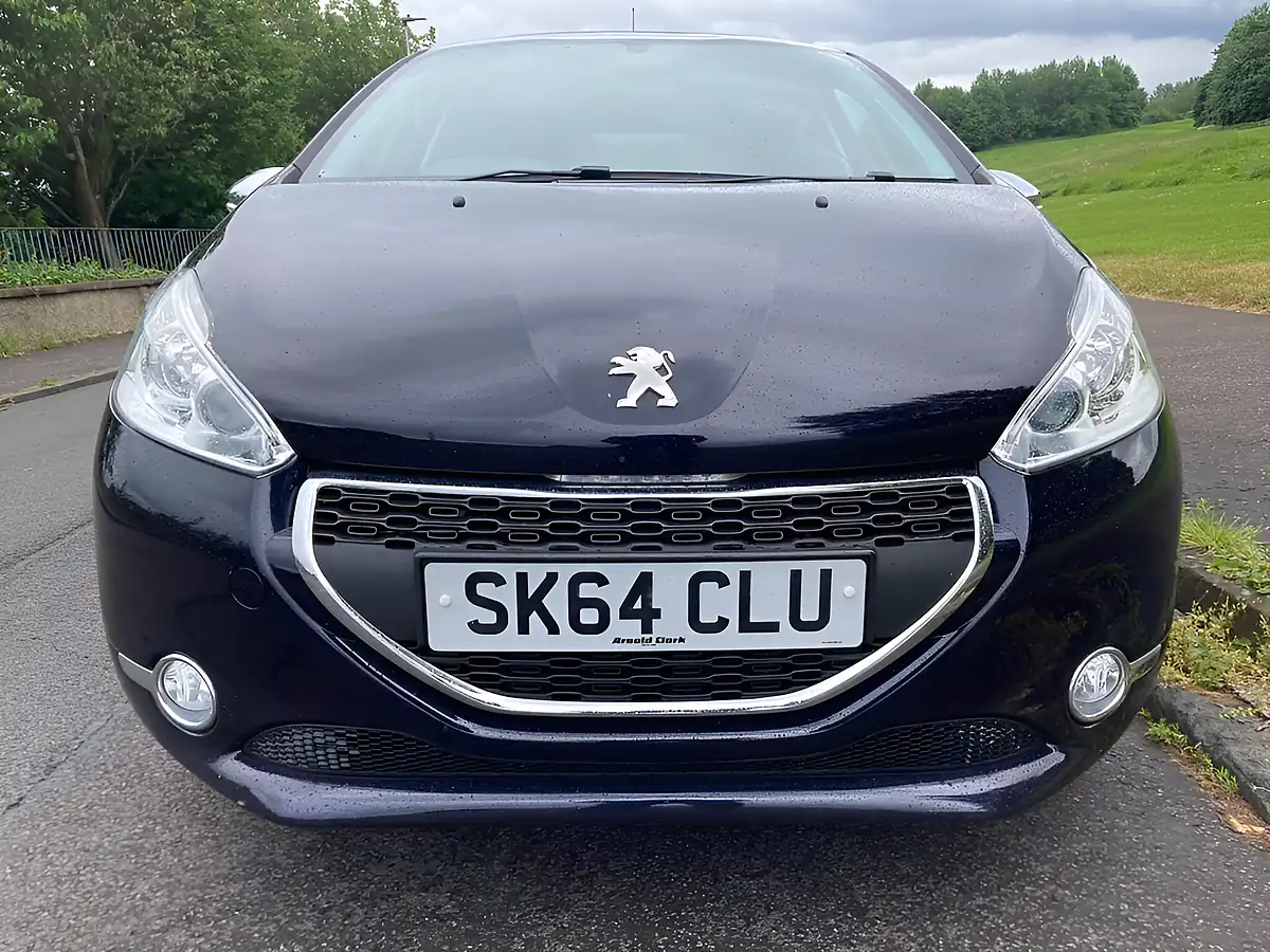 Used 2014 Peugeot 208 Style Blue - Interior and Exterior details 7